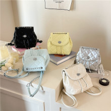 �n�����e���朗l����С����Ů�߼����p���2025�¿�WԺ�LBagsŮ