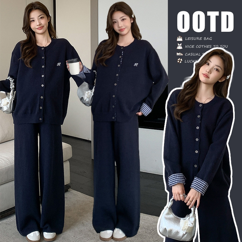 2025 New Winter Korean Style Contrasting Plaid Pregnant Women's Loose and Fashionable Age-Reducing Lazy Style Thickeneded Sweater Suit