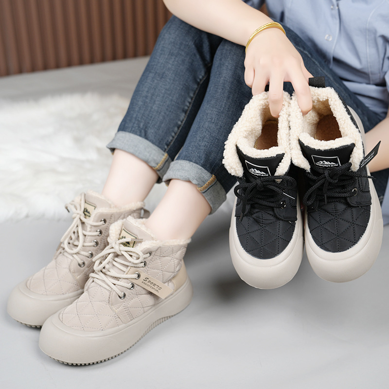 새로운 겨울 기모 스노우 부츠 올드 베이징 코튼 부츠 편안한 미들 레이스 업 캐주얼 올 매치 쇼트 부츠 여성용 스노우 부츠