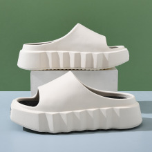 һ����Ů�ļ���׷���͸�ⷽ�^��Ь���߲�ʺ����ĥ�����_ɳ������