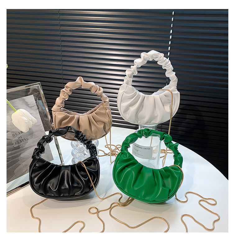 2024 Estate Nuovo Trendy Internet Rosso Versatile Monospalla Sottobraccio Alla Moda Portatile Semplice Piegato Borsa Nuvola_voghion.com