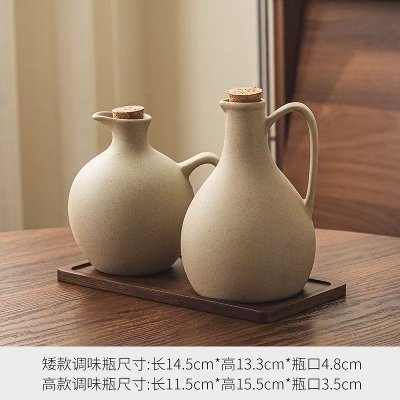 Venta al por mayor de estilo japonés creativo simple salud cerámica condimento tarro cocina condimento caja a prueba de humedad azúcar y sal tarro conjunto de tres piezas