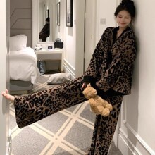 �������y��߅�q˯��Ů��2025�����bᘿ�v�I�_���Lѝ�Ҿӷ��ɼ���