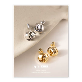 项链;耳钉;戒指