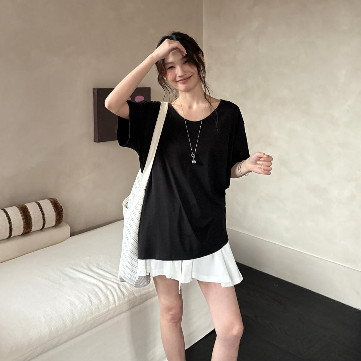 KITTIN estándar coreano! Estilo perezoso suelta gran cuello en U casual todo fósforo camiseta de manga corta para mujer verano nuevo estilo top R3268 image 5