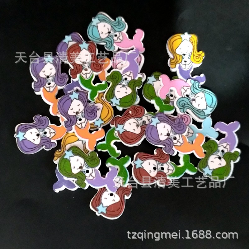 50 botones de madera de sirena pintados de dibujos animados de sirena pintados de dibujos animados de bricolaje por paquete