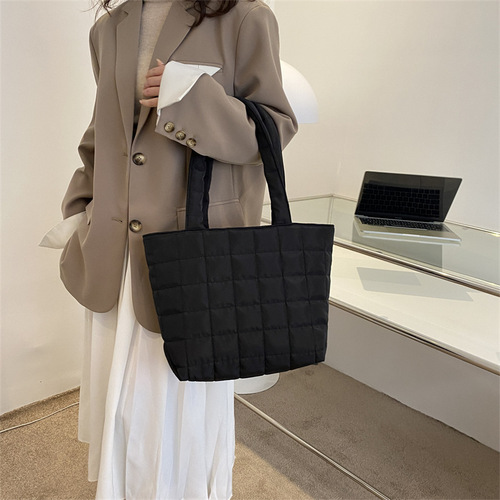 2024 Korean-Japanese Fashion Checkered Down Material Women's Large Capacity Tote Bag Commuter Shopping Bag for College Students
