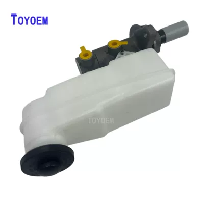 Brake master cylinder for Toyota Hilux