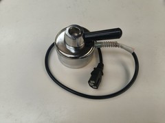 タイヤ補充機は自動恒温温度制御加熱ヘッドを内蔵しています。