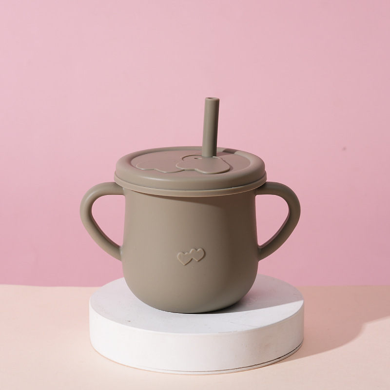 Taza de bebé de silicona transfronteriza con cubierta de bocadillos, taza de paja de grado alimenticio para niños, taza de bebida anti-caída para bebés