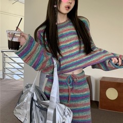 条纹撞色毛衣套装女秋冬新款设计感别致显瘦针织上衣短裙子两件套