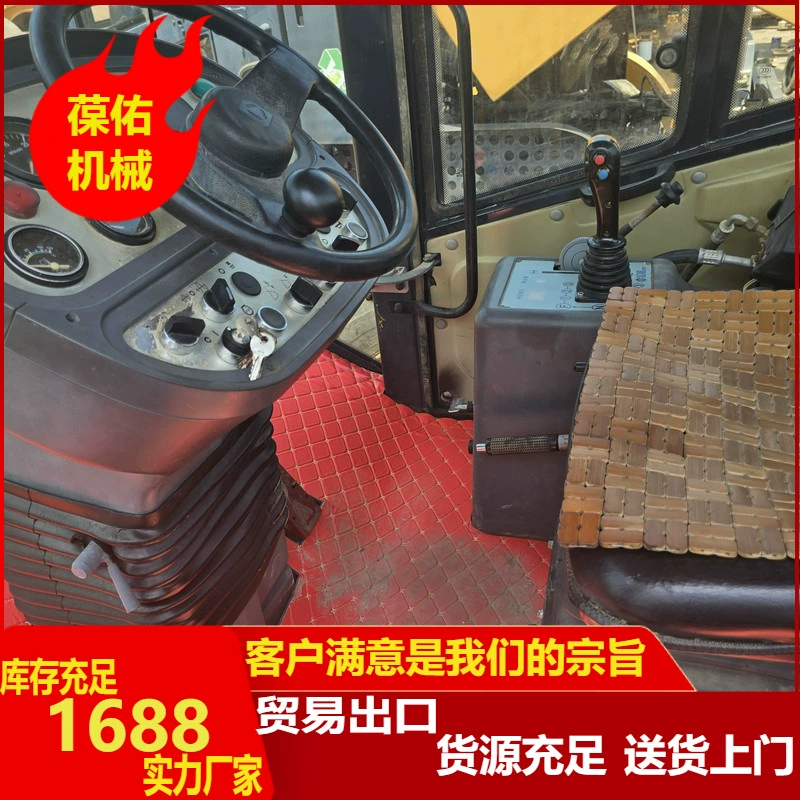 Мощные торговцы продают подержанные малые дорожные катки, старые дорожные катки XCMG, низкий расход топлива, удобное управление, выходное одиночное стальное колесо.