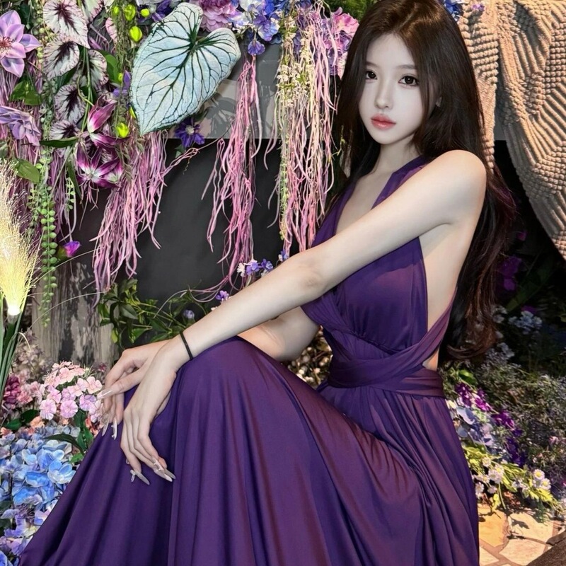 High-End Purple Halter Neck Dress with a Backless Design, Suitable for Birthday Parties, Elegant Long Engagement Gown with Tie-Up Straps