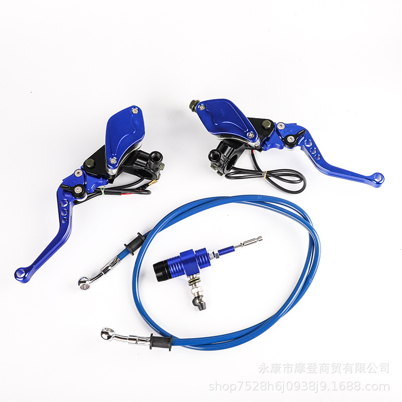 Accesorios de modificación de motocicleta hojas grandes CNC taza de aceite de aleación de aluminio freno hidráulico bomba de freno de doble cilindro