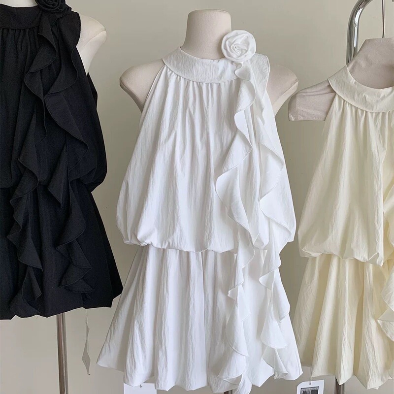 Elegant Sleeveless Dress with Ribbons, Summer Short Dress for Petite Women, Featuring 3D Floral Design, Slim Fit, Waist-Cinching, Slimming Effect, Off-Shoulder