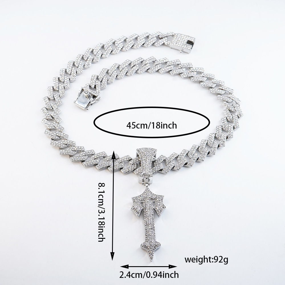 Colgante de aleación de espada de diamante completo transfronterizo Hip Hop Colgante de cadena cubana Collar de diseño de moda Cadena de clavícula masculina Hip Hop
