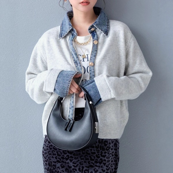 2026 New Japanese Style Internet Celebrity Style Women's Knitted Fake Two-Piece Patchwork Top Fashion Cardigan