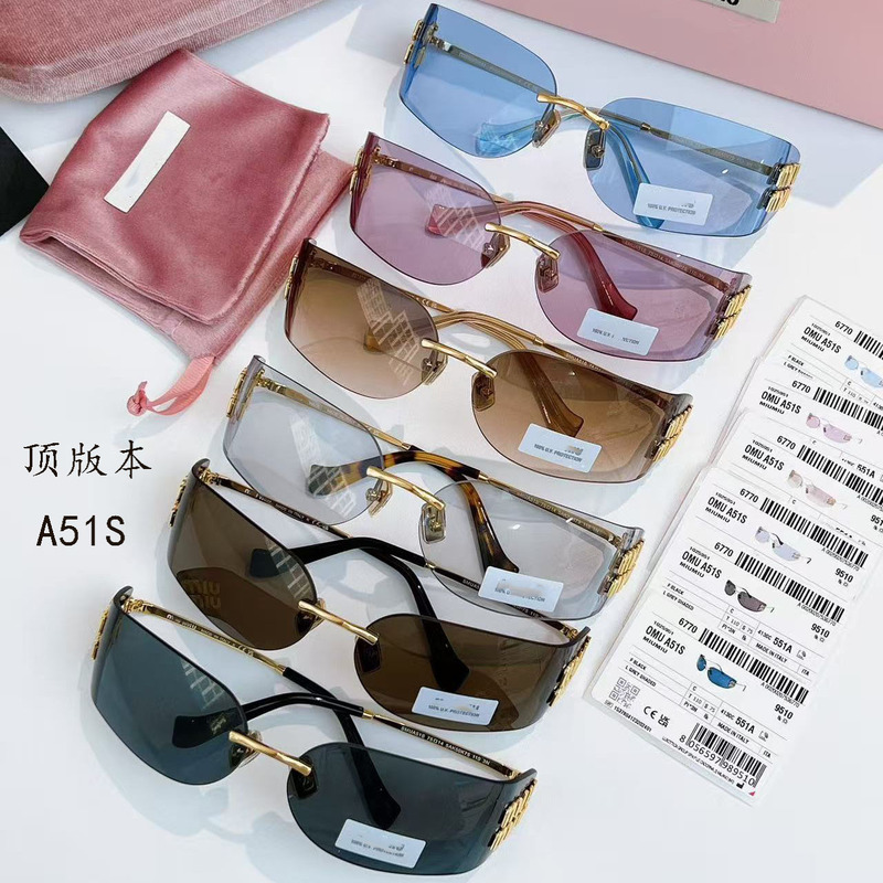 Liu Yifei's Same Style Miu Miu A51 Sunglasses Top Version, High-End Lightweight Frameless Sunglasses with Curved Lenses and mm Lettering Liu Yifei's Same Style Miu Miu A51 Sunglasses Top Version, High-End Lightweight Frameless Sunglasses with Curved Lenses and mm Lettering