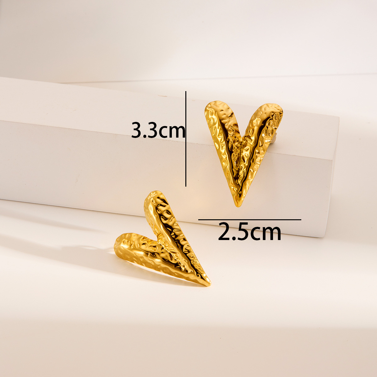 8g Weight Titanium Steel Ear Needle Material Ear Studs Classification 1 Pair Quantity Casual Occasion Titanium Steel Material Geometric, Heart Shape, Flower Pattern Women's Gender Plating Design Elegant, Lady Style 1 Pair Elegant Lady Geometric Heart Shape Flower Plating Titanium Steel Ear Studs 1