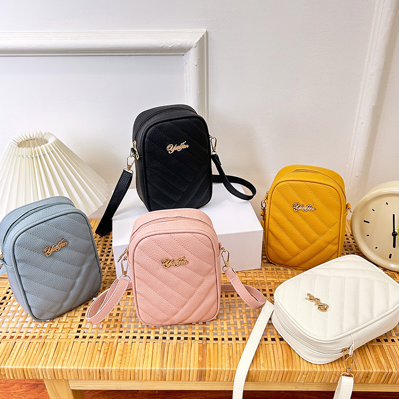 2024 nuevos fabricantes de bolsos móviles al por mayor bolsos de mujer del sudeste asiático Ladeis bolsos de hombro simple