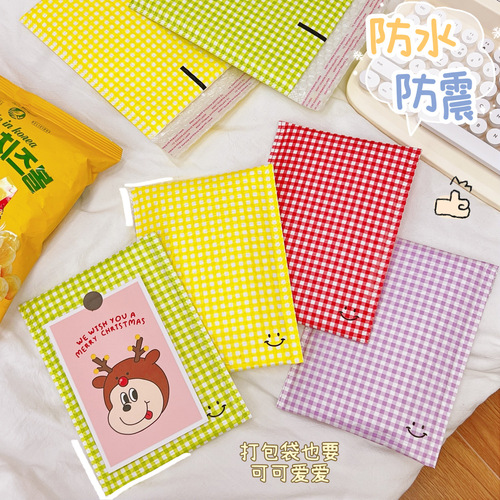 Ins style cute smiling face colorful plaid express bag envelope bag clothing packaging bag shockproof bubble bag