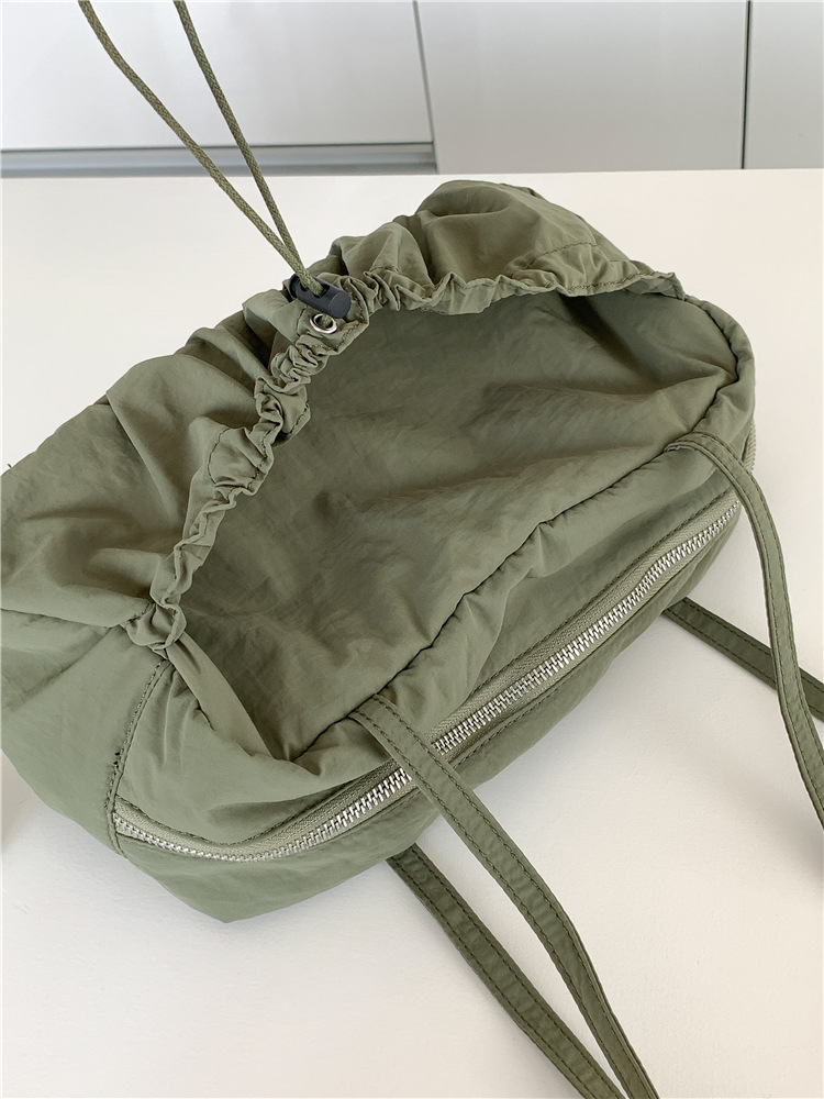 Pleated high-end underarm niche commuting tote shoulder feminine temperament, new high-capacity nylon bag, female_voghion.com