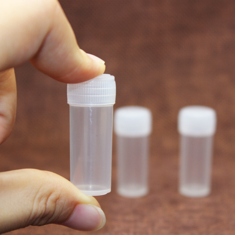 Fabricante en stock 5g barril pequeño polvo sub-botella PP botella de líquido transparente 5g botella pequeña botella de muestra de plástico