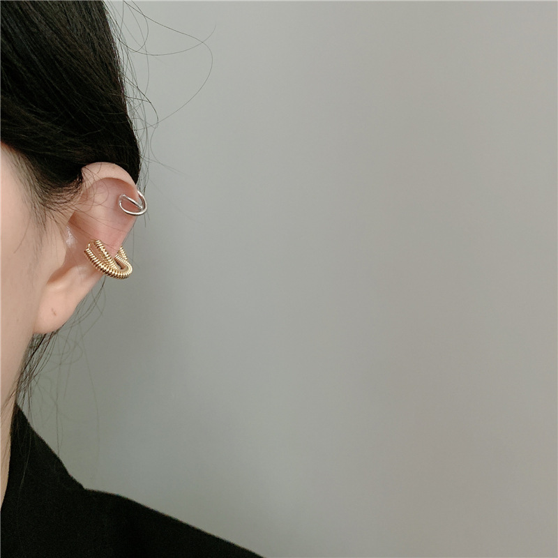 Fashion Geometric Cross Metal Winding Alloy Earrings Wholesale display picture 13