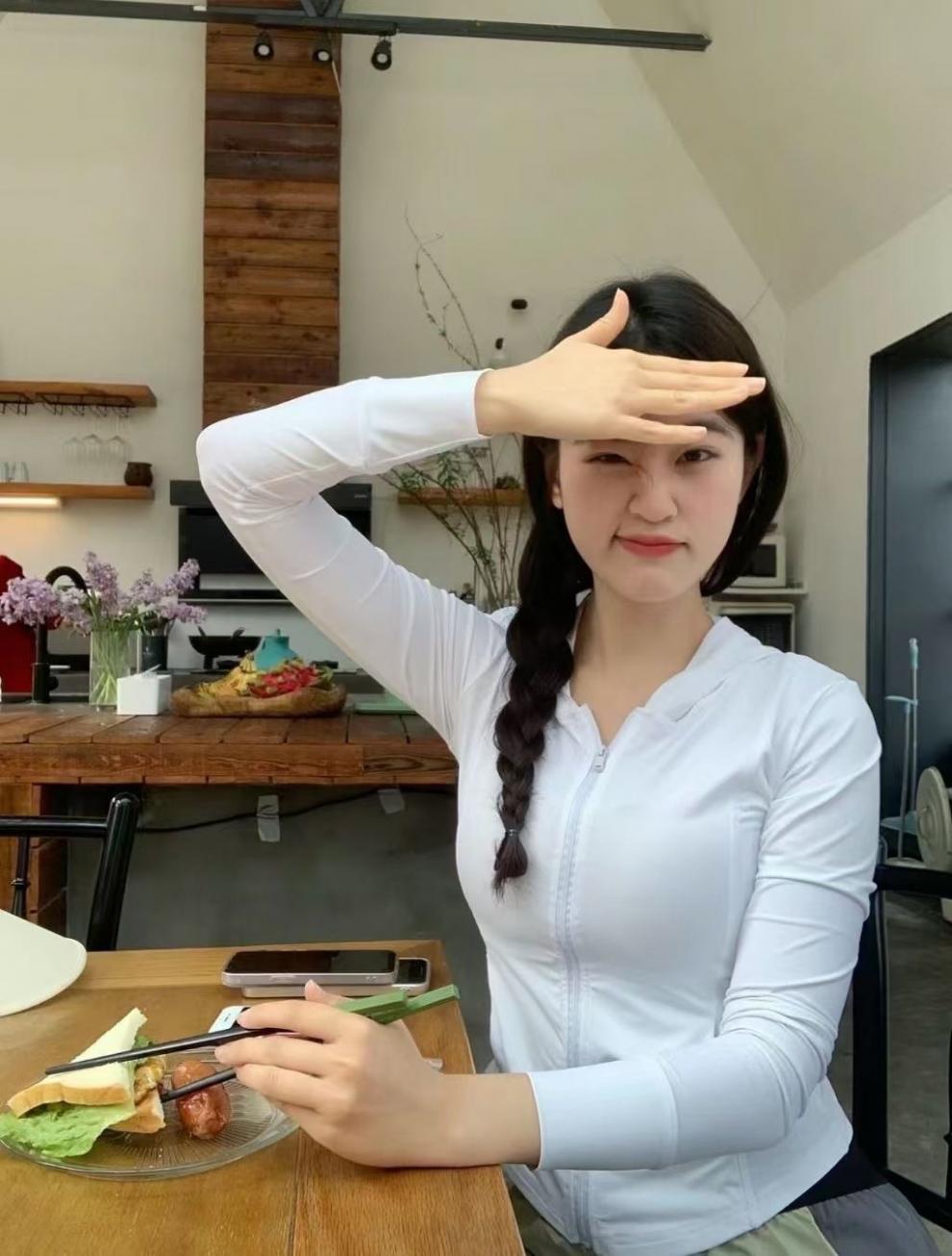 d315dd6b-4049-43b8-8374-41059881fb0f.jpe