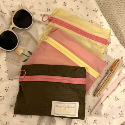 Traveling for a ride!  Travel storage bags, clothing suitcases, trunks, clothing packaging bags, mini waterproof certificate bags