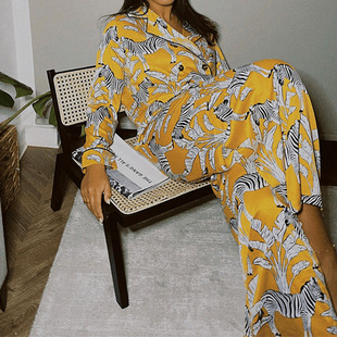 ��Ԋ��ͬ���M��С���OӋ���p�ݳ���ins�L���~���R��ѩ�z˯��Ů