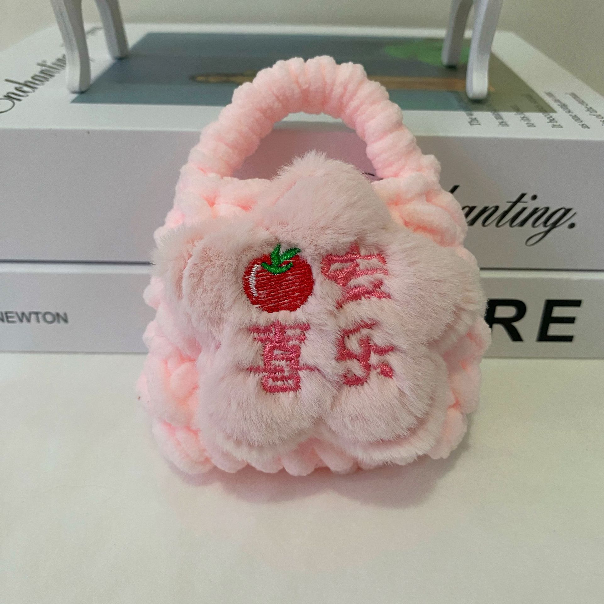 Productos terminados japoneses INS creativos dulces y lindos ganchos hechos a mano transfronterizos Amazon auriculares Bluetooth bolso de cambio a prueba de caídas