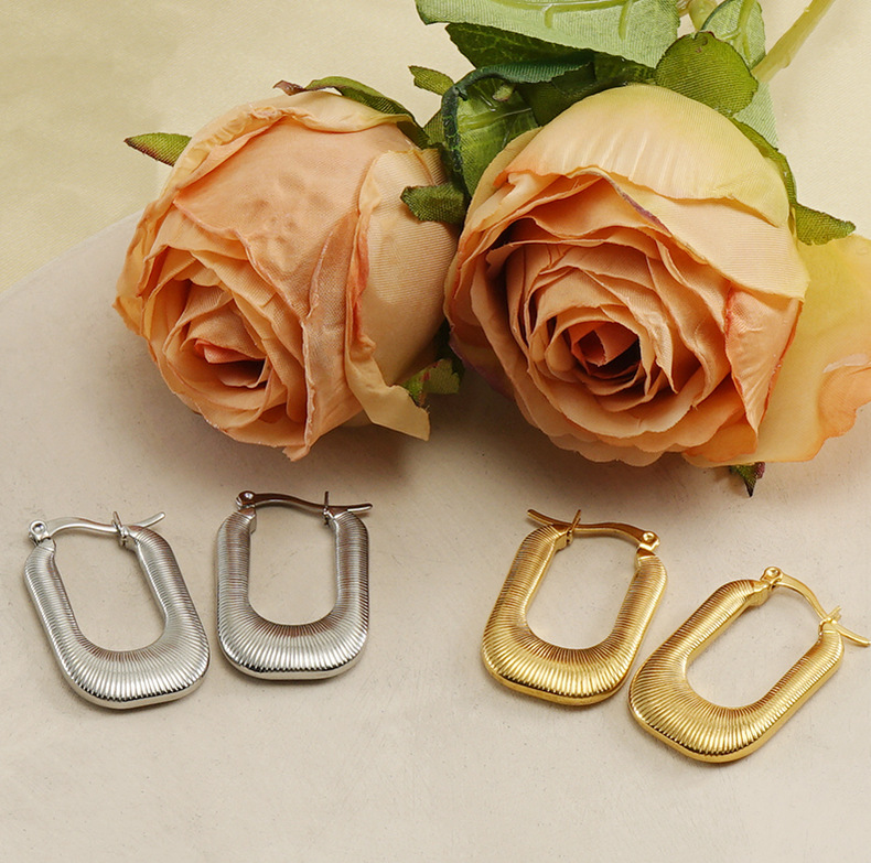 Daily Occasion 304 Stainless Steel Material Fashion U Shape Titanium Steel Plating Hoop Earrings 1 Pair