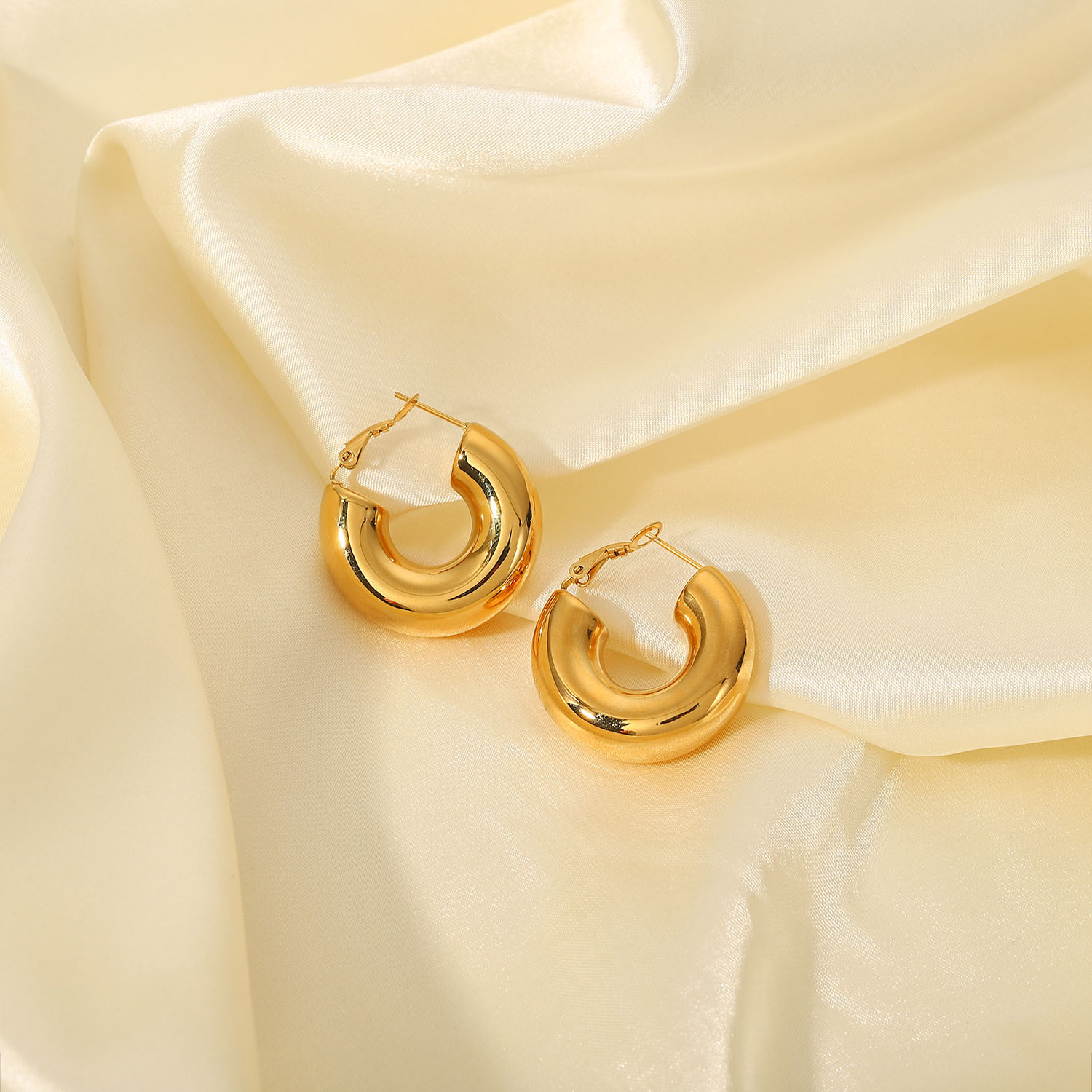 New Style stainless steel 18K Gold Plated glossy C-Shaped Earrings