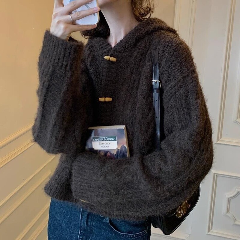 Cross-Border European and American Style Hoodie, White Bear Chocolate Soft Alpaca Wool Lazy Style Sweater, Cable Knit with Horn Buttons Cross-Border European and American Style Hoodie, White Bear Chocolate Soft Alpaca Wool Lazy Style Sweater, Cable Knit with Horn Buttons