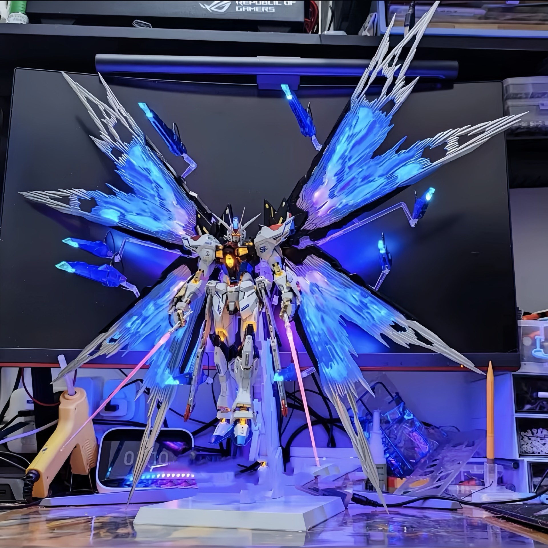 大班8802MB强袭自由拼装模型MG红异端独角兽白雪姬樱花自由手办男