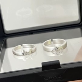 戒指;项链;耳钉