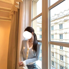 早安樊樊 温柔浅春系V领针织开衫女春竖坑条气质显瘦金扣垫肩上衣