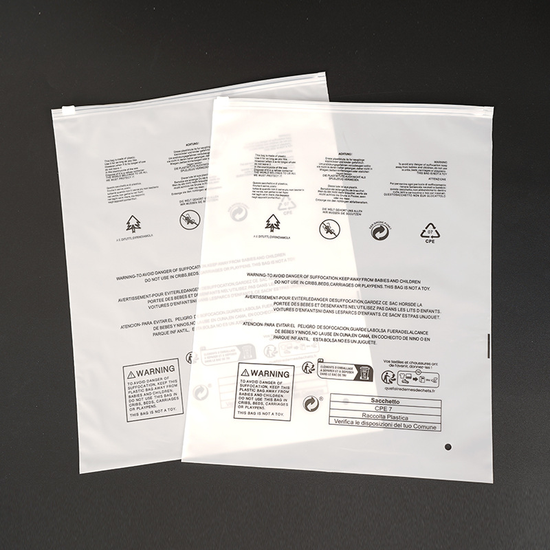 Bolsas con cierre y etiqueta de advertencia en stock, bolsas transparentes esmeriladas con cierre de Temu para ropa, calcetines y embalaje de prendas, personalizables.