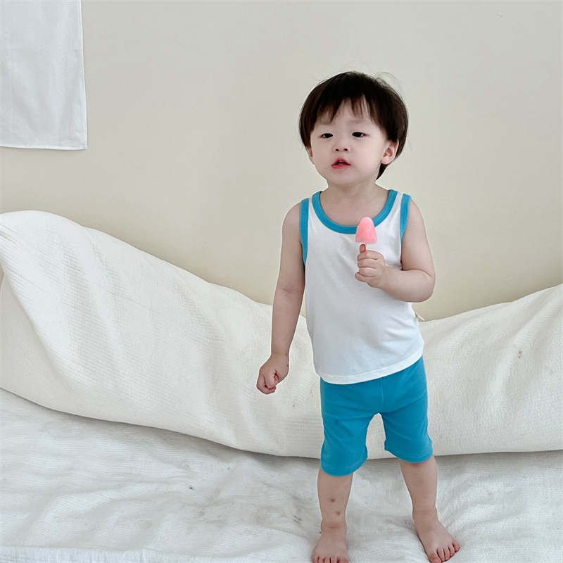 Ropa de verano para niños 2025 nuevo traje de chaleco de verano para bebés estilo delgado traje de pantalones cortos de contraste para niños coreanos