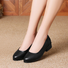 �¿�\�ڈA�^Ůʿ��Ь�ϰ�ͨ�ڹ���Ь�ս㌣�IЬ��ɫ�ճ��ٴ��ʽ