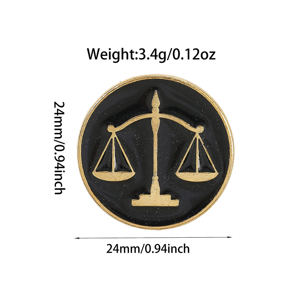 Broche transfrontalière en métal, symbole de la justice simple, Balance, pour maintenir l'ordre public. Accessoire amusant pour chapeau ou casquette._voghion.com