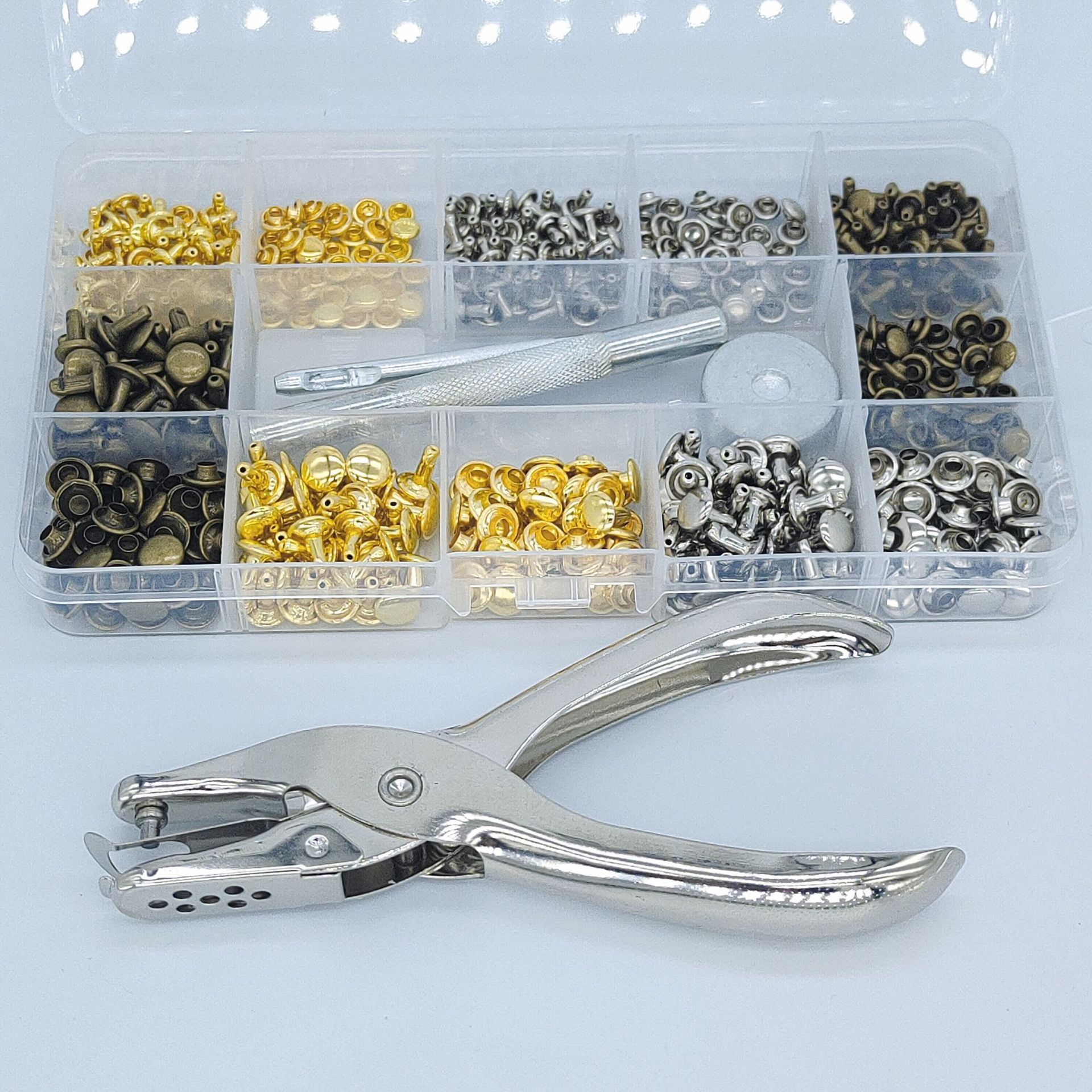 240 sets de remaches metálicos de doble cara 3 colores 2 tamaños con puncher + herramientas de instalación en caja