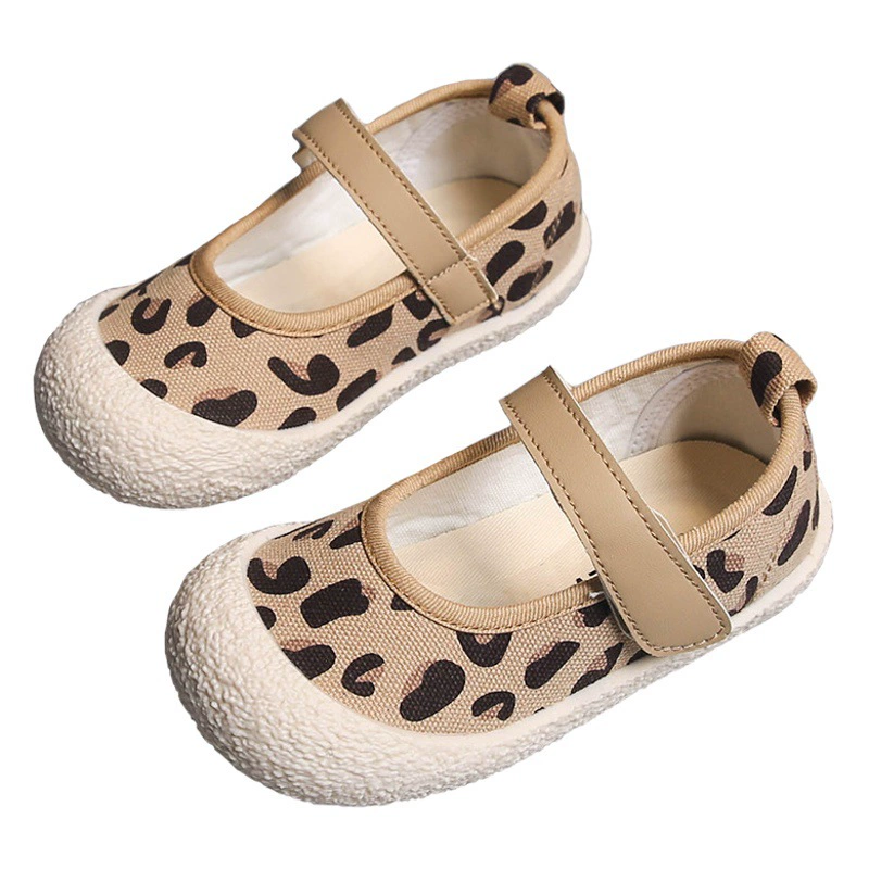 Детские кеды для девочек, леопардовый принт, весна-осень 2025, новая классическая модель в клетку, нескользящая мягкая подошва, модные тканевые туфли для малышей.