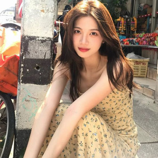 �Sɫ�����黨�B��ȹŮ�ļ����|����A�ְ����Lȹ