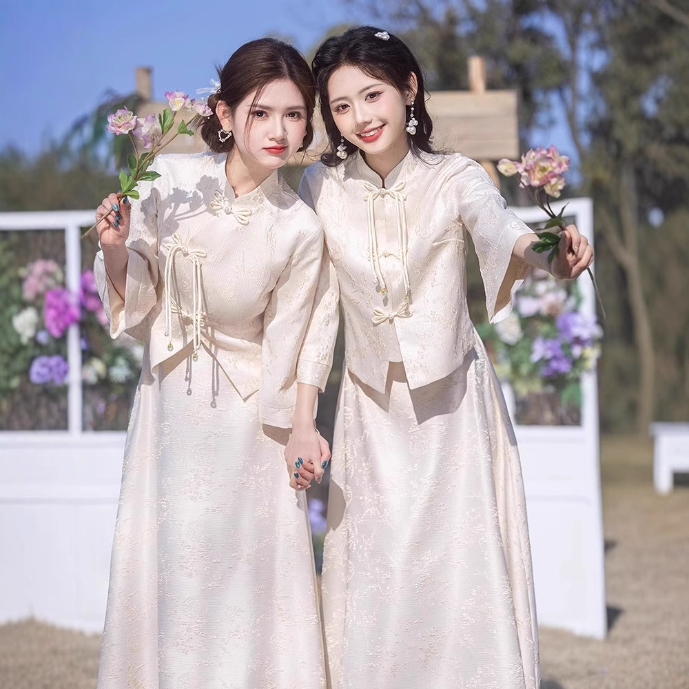 New Chinese-Style Bridesmaid Dresses for Women 2026 New Spring/Summer Collection, Champagne-Colored Qipao Dresses for Sister Groups, Wedding, and Niche Annual Parties