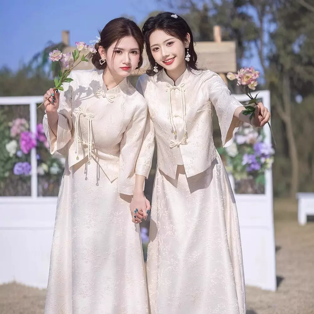 新中式伴娘服女2025新款春夏姐妹团婚礼香槟色旗袍礼服裙小众高级