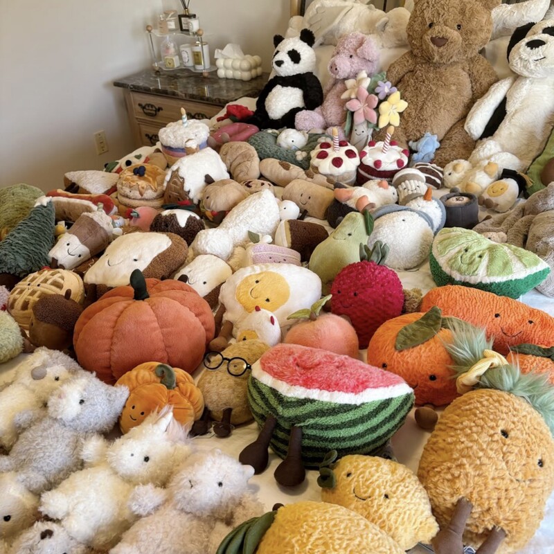 Fun Fruit and Vegetable Series Plush Toys, Soft and Cute Stuffed Animals, Baby Comfort and Companion Dolls, One-Piece Dropshipping Fun Fruit and Vegetable Series Plush Toys, Soft and Cute Stuffed Animals, Baby Comfort and Companion Dolls, One-Piece Dropshipping