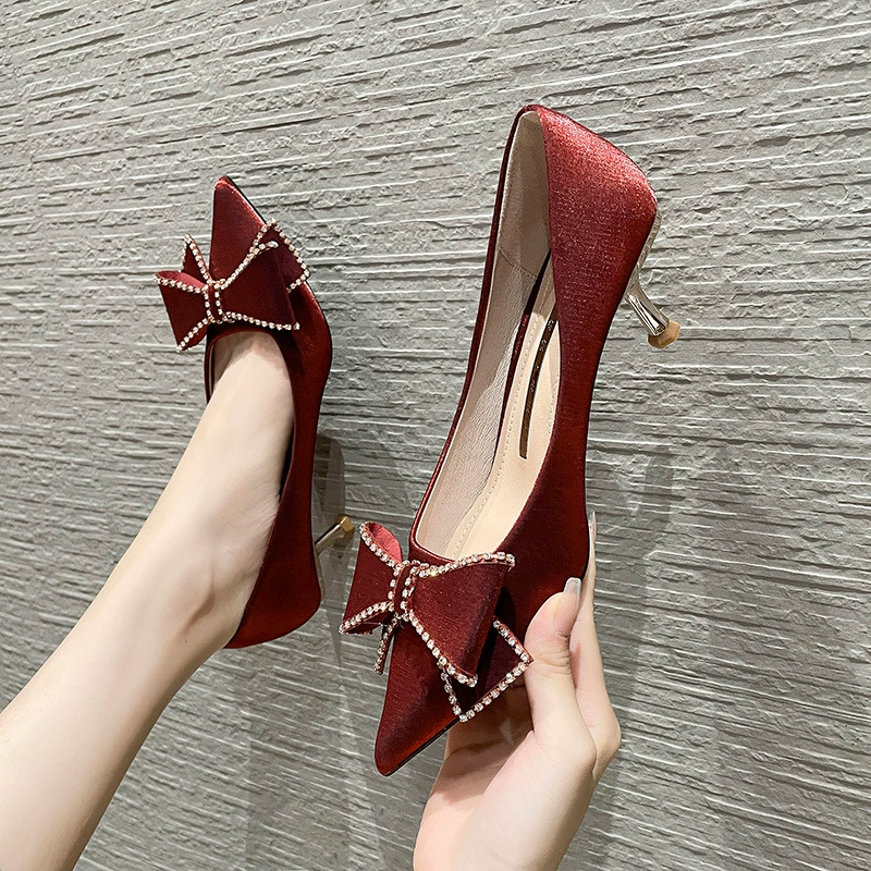628-22 Новые Зимние свадебные туфли с бантом 2021 Модные атласные женские одиночные туфли на высоком каблуке с острым тонким каблуком для подружек невесты