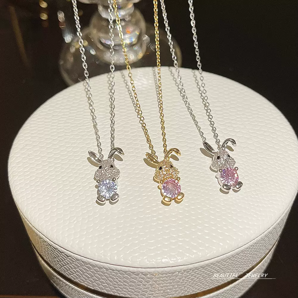 可爱粉色兔子钛钢不掉色项链女设计感轻奢吊坠小众可爱甜美锁骨链